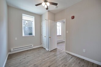 5800 N 17th St in Philadelphia, PA - Building Photo - Building Photo