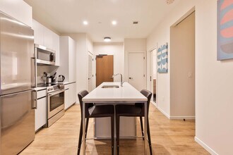 131 Seaport Blvd in Boston, MA - Building Photo - Building Photo