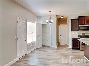 111 Brookhaven Dr in Villa Rica, GA - Foto de edificio - Building Photo