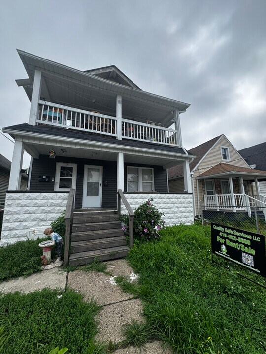 221 Licking St in Toledo, OH - Building Photo
