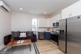 2001 S Norwood St in Philadelphia, PA - Building Photo - Building Photo