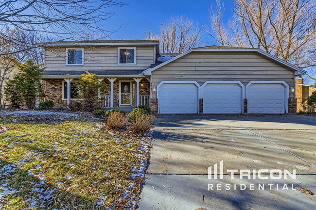 4845 Orleans Ln N in Plymouth, MN - Building Photo - Building Photo