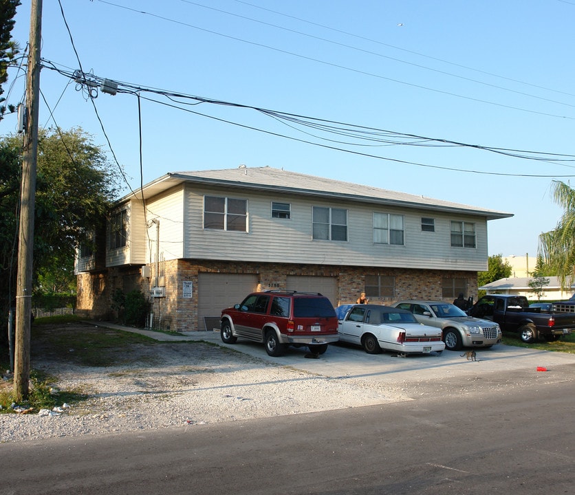 3780 SW 14th St in Fort Lauderdale, FL - Building Photo