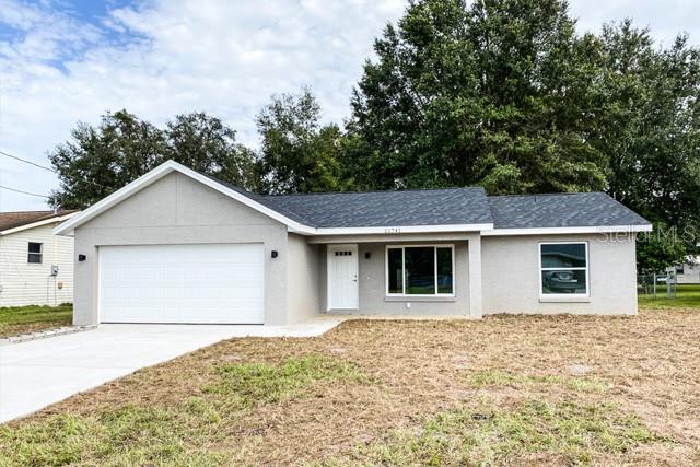 40 Fisher Way Trail in Ocklawaha, FL - Building Photo