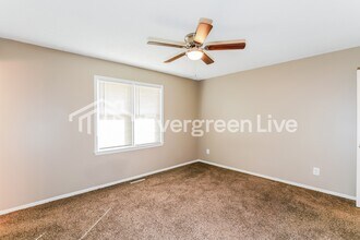 1221 Milwaukee St in Excelsior Springs, MO - Building Photo - Building Photo