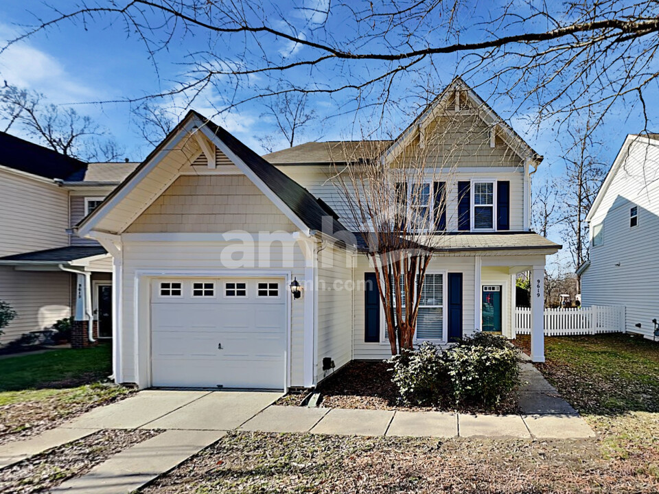 9619 Corbett Square Ln in Charlotte, NC - Foto de edificio