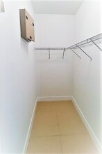 6302 NW 104th Path in Medley, FL - Building Photo - Building Photo