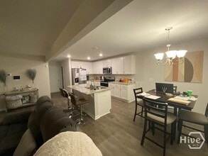 108 Dunnoman Dr in Savannah, GA - Building Photo - Building Photo