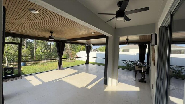 31810 Asbury Ave in Wesley Chapel, FL - Foto de edificio - Building Photo