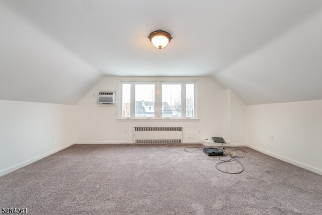 224 Glenwood Ave in Bloomfield, NJ - Building Photo - Building Photo