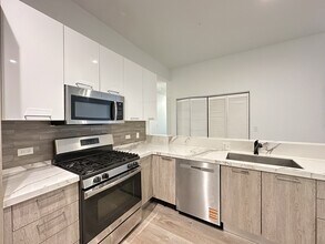 2550 S Wabash Ave, Unit 602 in Chicago, IL - Foto de edificio - Building Photo