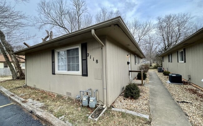 property at 2118 N Jefferson Ave