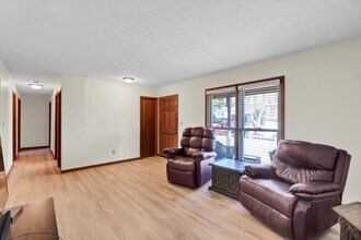 10312 Going Ct in Louisville, KY - Building Photo - Building Photo