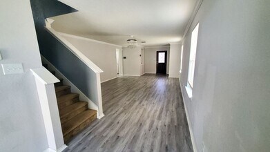 4426 Olympus Bay in San Antonio, TX - Building Photo - Building Photo