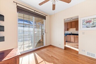 511 Pheasant Trail in St. Charles, IL - Building Photo - Building Photo