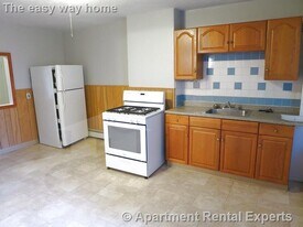 13 Bristol St, Unit 1 in Cambridge, MA - Building Photo