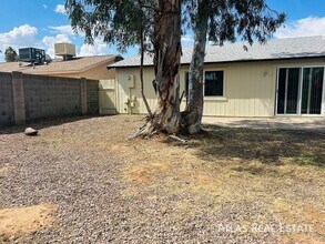3849 E Ludlow Dr in Phoenix, AZ - Building Photo - Building Photo