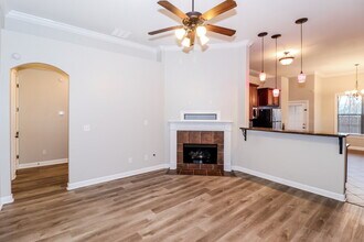 1981 Rochelle Ln in Cordova, TN - Foto de edificio - Building Photo