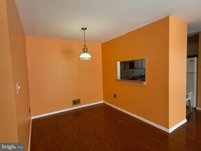 14 Mimosa Ct in Lawrence Township, NJ - Building Photo - Building Photo