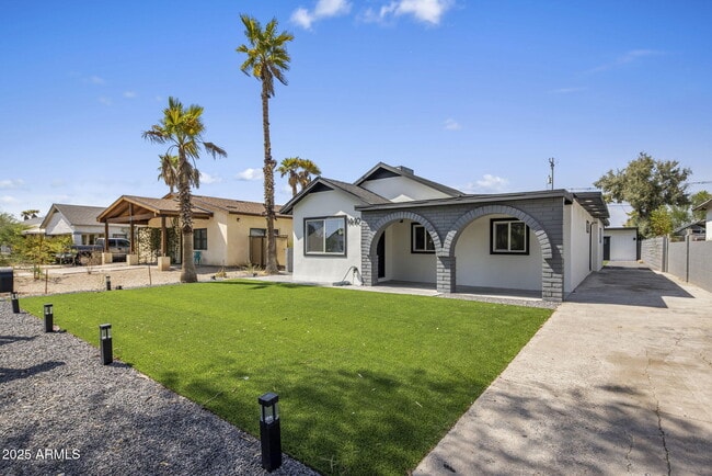 1440 E Pierce St in Phoenix, AZ - Building Photo - Building Photo