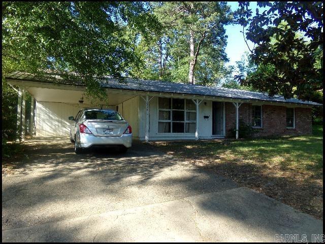 7518 F St in Little Rock, AR - Foto de edificio