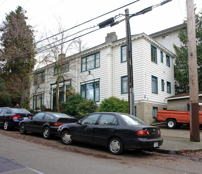 1417 NE 55th St in Seattle, WA - Foto de edificio