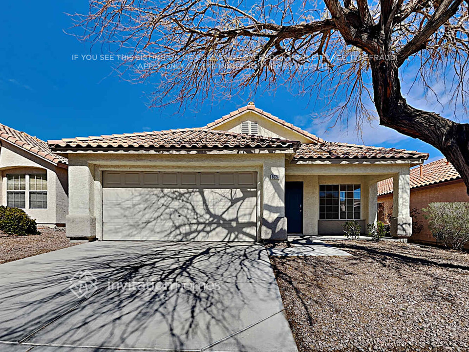 8028 Hesperides Ave in Las Vegas, NV - Building Photo