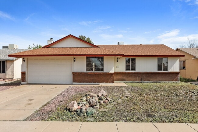 property at 2123 N Longmore St