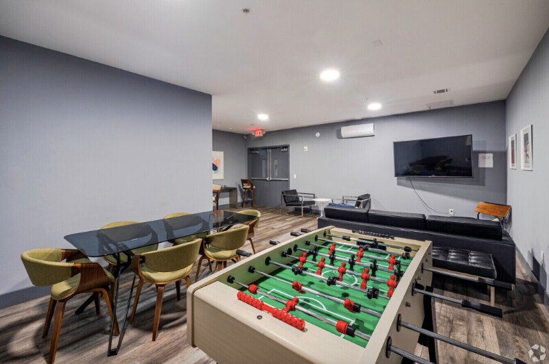 21 Lakeside Ave in Pompton Lakes, NJ - Foto de edificio