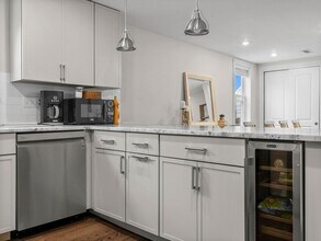 22 Otis St in Somerville, MA - Building Photo - Building Photo