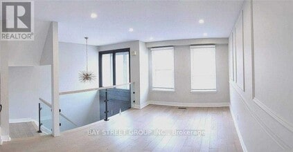 1896 John St. in Markham, ON - Building Photo - Building Photo