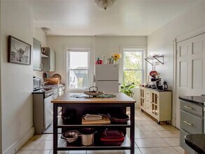 14 Carleton St, Unit 14 Carleton in Providence, RI - Building Photo - Building Photo