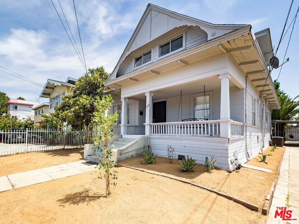 1228 Fedora St in Los Angeles, CA - Building Photo