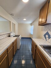 1450 W 220th St, Unit 3 in Torrance, CA - Foto de edificio - Building Photo