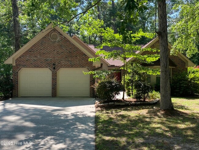 property at 8 Sand Dollar Dr