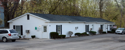 New Yorker Complex in Canastota, NY - Building Photo - Building Photo