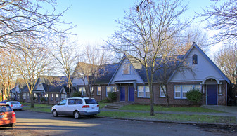 Columbia Court Apartments