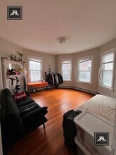 77 Walnut St in Brookline, MA - Building Photo - Building Photo