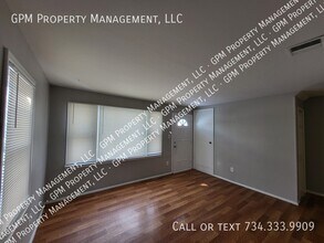 6339 Hampden St in Taylor, MI - Building Photo - Building Photo