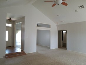 1715 SW 47th St in Lawton, OK - Building Photo - Building Photo