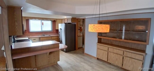 30632 Ohmer Dr in Warren, MI - Building Photo - Building Photo