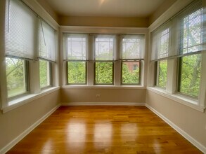 7505 N Greenview Ave in Chicago, IL - Building Photo - Building Photo