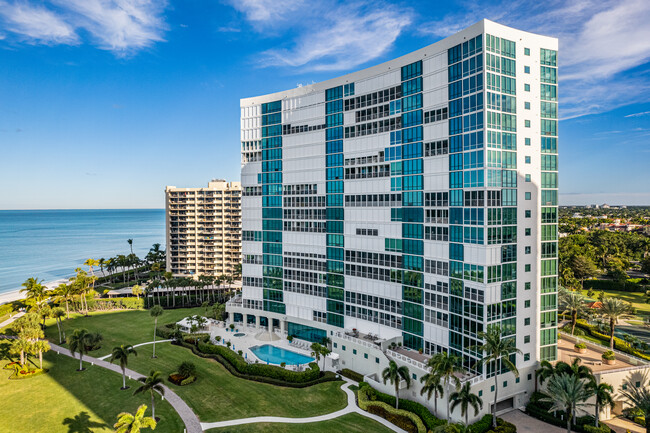 Le Ciel Park Tower in Naples, FL - Building Photo - Building Photo