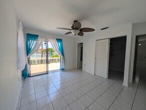 2711 San Remo Cir in Homestead, FL - Foto de edificio - Building Photo