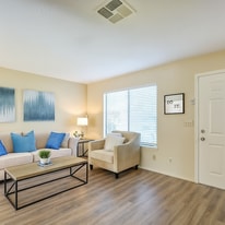 1944 Scenic Sq in San Jose, CA - Building Photo