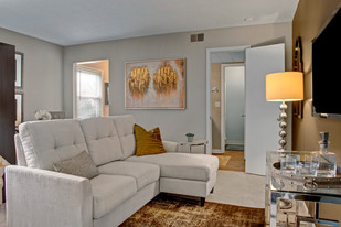 Lake Castleton Apartments