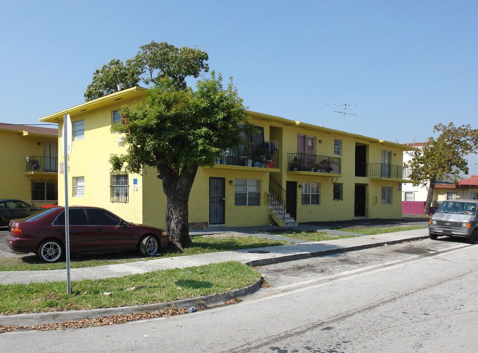 2590 NW 24th Ave in Miami, FL - Building Photo