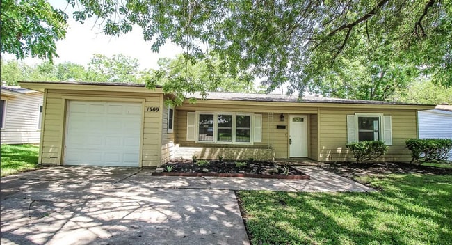 property at 1909 S 19th St