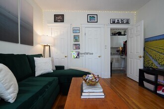 6 Camelot Ct, Unit 14 in Boston, MA - Building Photo - Building Photo