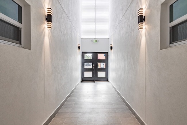 5:30 O Clock-Brand New Luxury Apartments in Clearwater, FL - Building Photo - Building Photo
